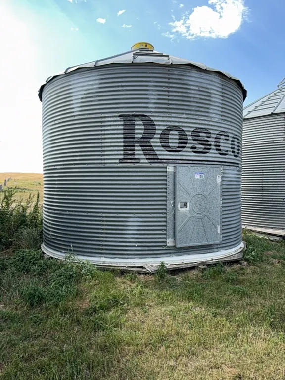 Westeel 1650 Bushel Grain Bin On Wood Floor