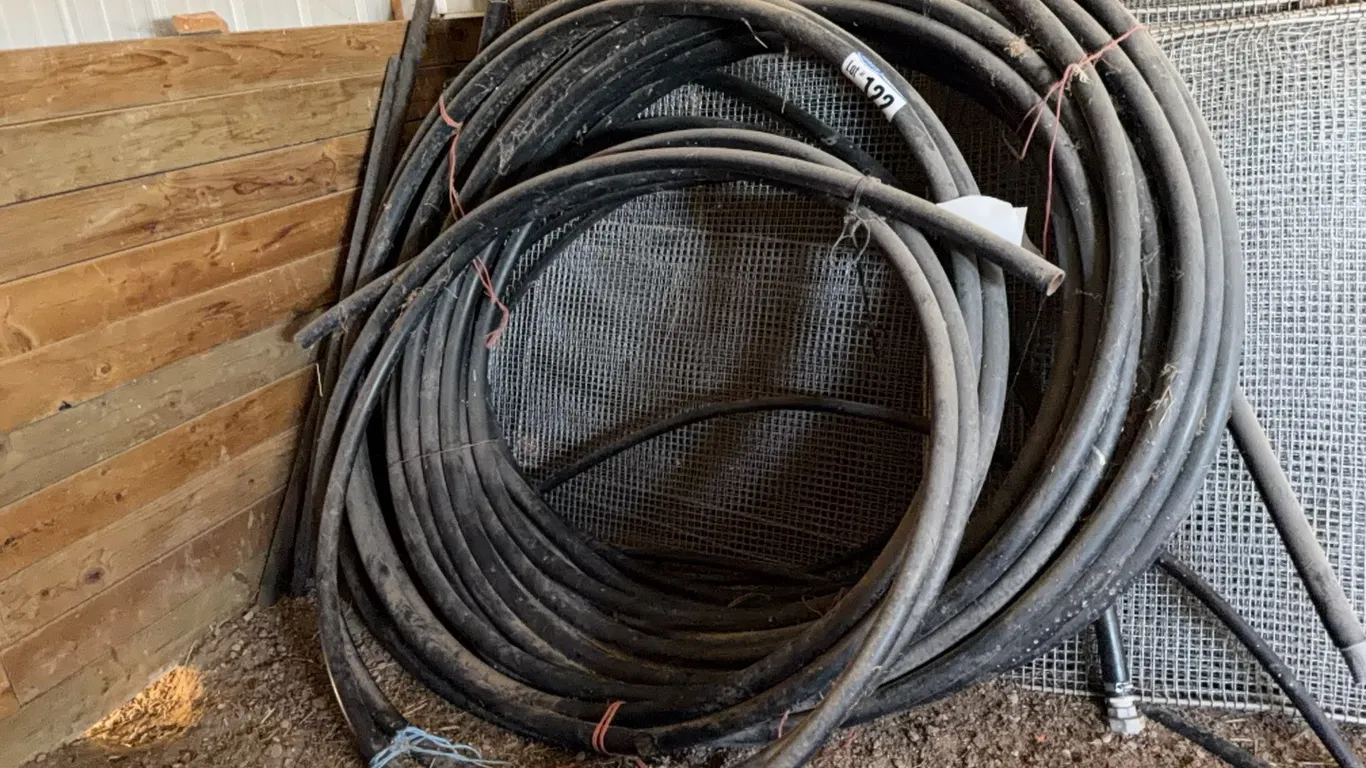Black Poly Water Hose & Wire Cage Small Animal Panels