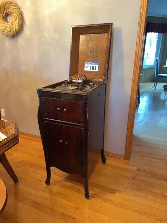 Victor Talking Machine Victrola Phonograph