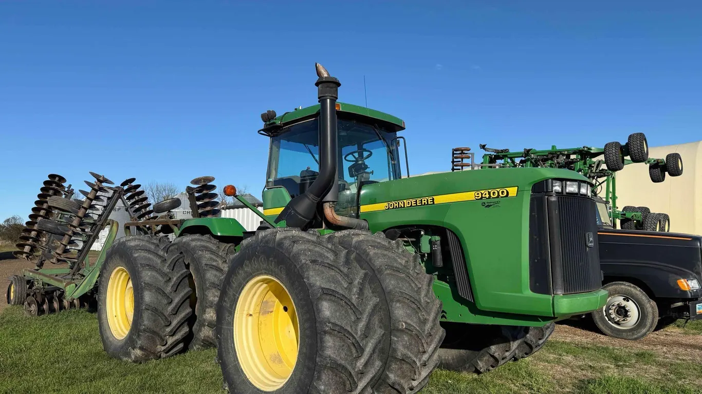 1997 John Deere 9400 Tractor