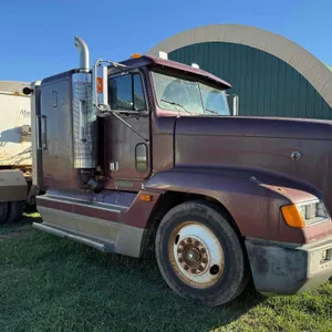 1996 Freightliner FLD Semi
