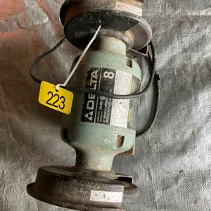 Bench grinder