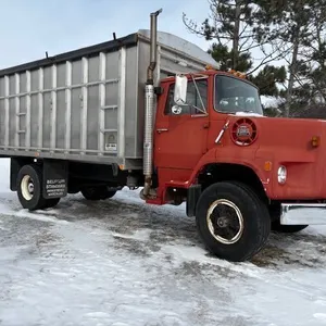 1985 Ford 8000 Diesel Truck