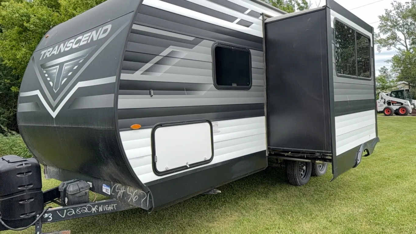 2022 Grand Design Transcend X-Plor 200MK Travel Trailer; SN.573TT2526NDD05671