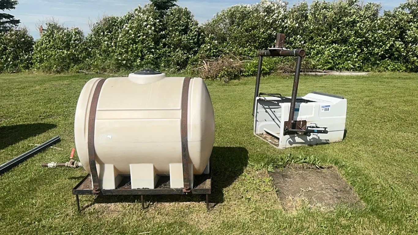 Man Lift Bucket & Poly Water Tank