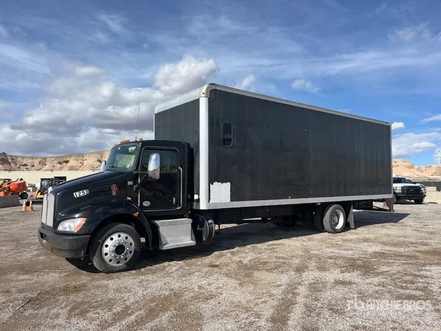 2018 Kenworth T270 4x2 Sleeper Van Truck