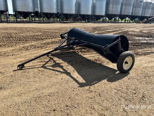 Farm King 9 ft 6 in Swath Roller