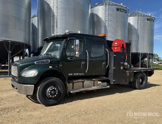 2008 Freightliner M2106 4x2 Crew Cab Utility Truck