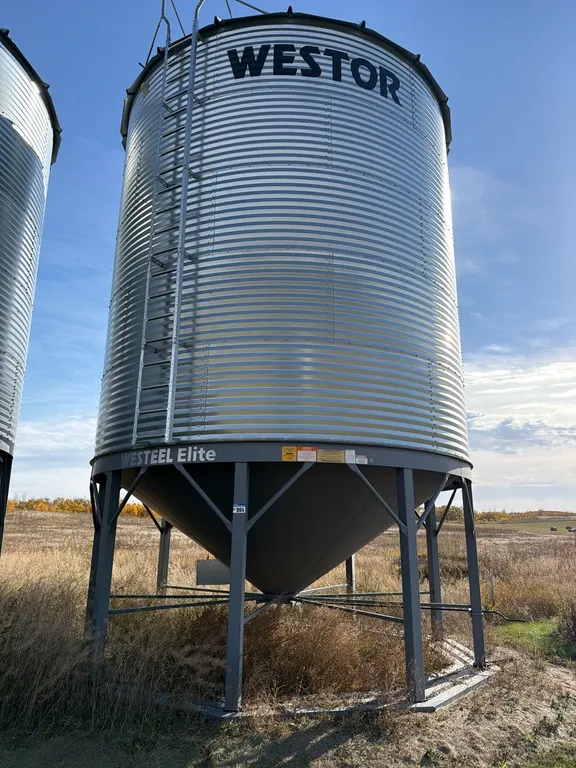 Westor 18-05 4900 Bushel Hopper Bottom Grain Bin; SN.65-1402134