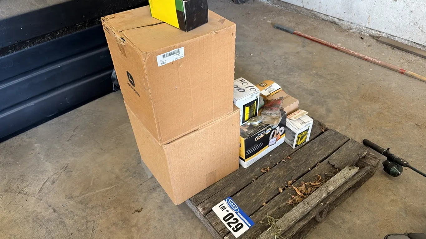 Pallet Lot; John Deere Air & Fuel Filters, Misc Oil Filters