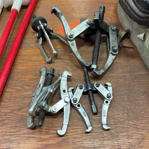 Assorted gear pullers
