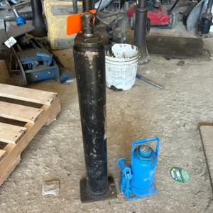 2 bottle jacks