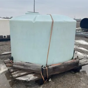 1500 GALLON POLY WATER TANK ON SKID
