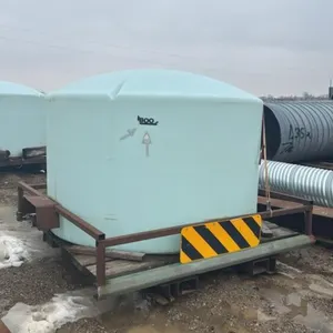 1500 GALLON POLY WATER TANK ON SKID