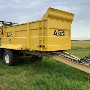 Flat Pack T/A Manure Spreader, S/N - N/A