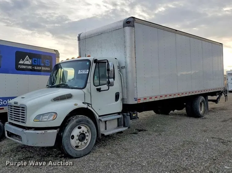 2019 Freightliner Business Class M2 box truck