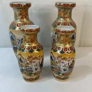 4 Japanese Vases