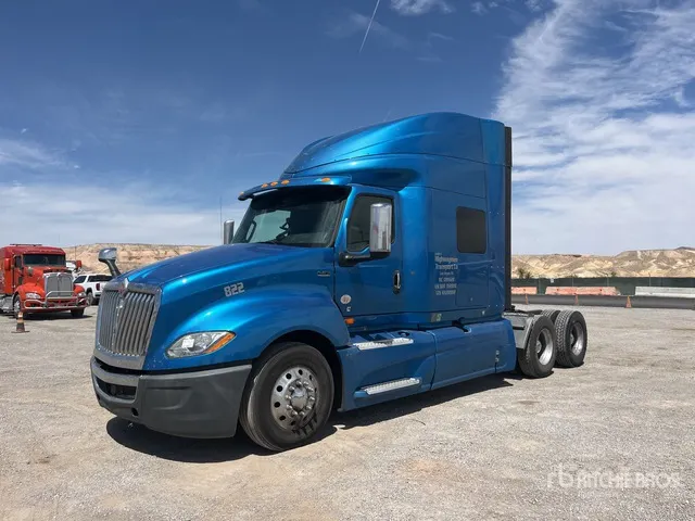 2019 International LT625 6x2 T/A Sleeper Truck Tractor