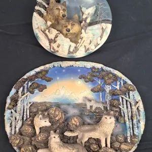 2 Decorative 3 Dimensional Wolf Wall Decor