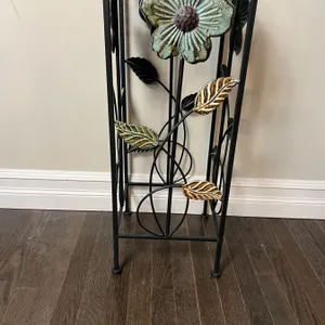 Metal Floral Plantstand