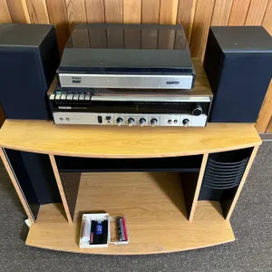 Stereo Turntable & Receiver with Stand