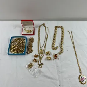 Vintage Costume jewelry