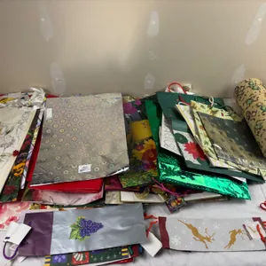 Holiday Gift Wrapping