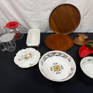Kitchen Servingware & Gadgets