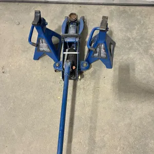 Axle Stands & a Floor Jack