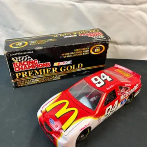 Racing Champions Bill Elliott. 413/830