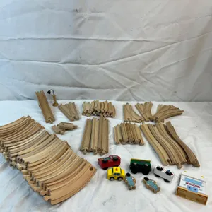 Wooden Train Tracks & Accessories