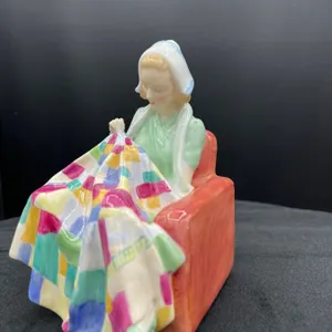 Royal Doulton - The Patchwork Quilt - 842490