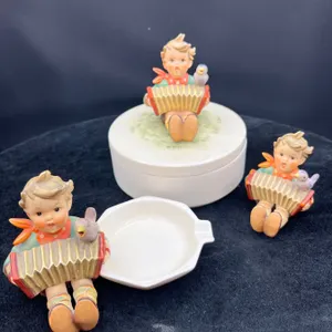 Hummel Boys with Accordian