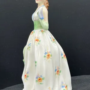 Royal Doulton - Carolyn