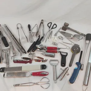 Assorted Kitchen Utensils