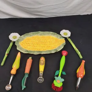 Decorative Kitchen Lot