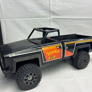 Metal 4x4 Tonka Truck