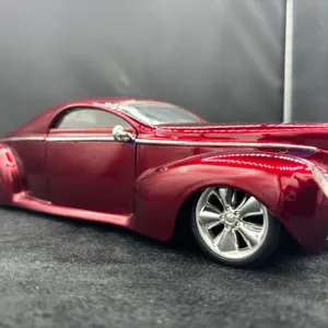 37 Lincoln Zephyr Hotwheels