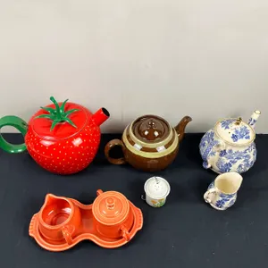 Teapots and Accessories