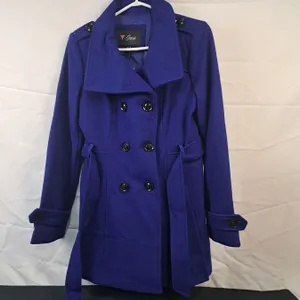 63% Wool Guess Ladies Coat Size Small