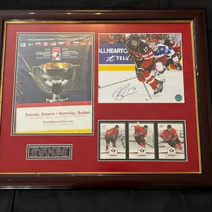 2015 II HF Signed Connor McDavid Memorabilia
