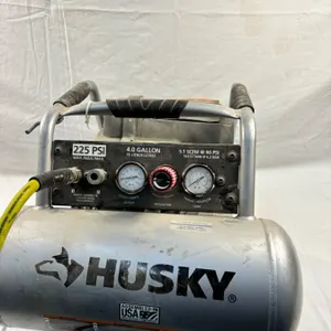 Husky 4 Gallon air compresser
