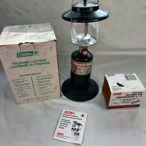 Coleman Propane Lantern with box