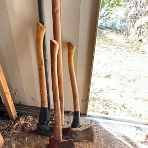 Axes Lot
