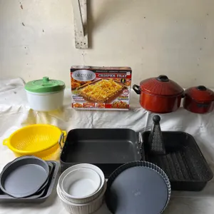 Assorted Kitchen Cookware