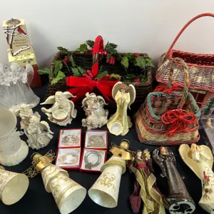 Angelic Christmas Decor