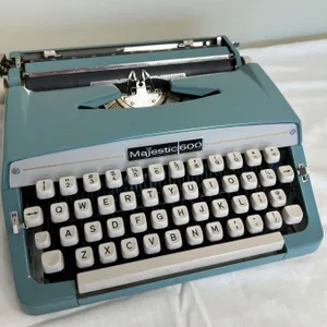 Majestic 600 Typewriter