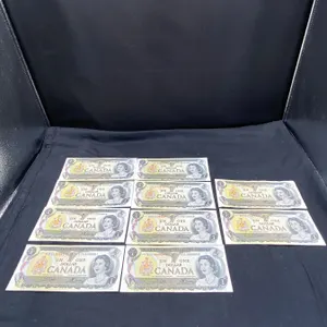 Canadian One Dollar Bills