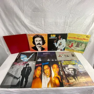 10 LP's featuring Elvis, Little river Band, Pointer Sisters, Bee Gees