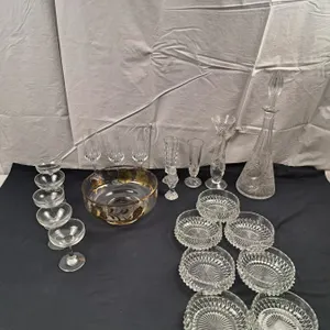 Assorted Glassware Lot